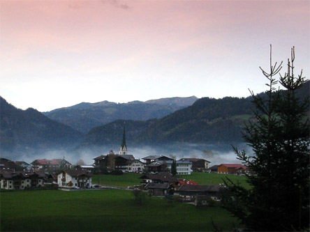 Ausgangspunkt dieser Tour ist das reizvoll gelegene Dorf Brandenberg